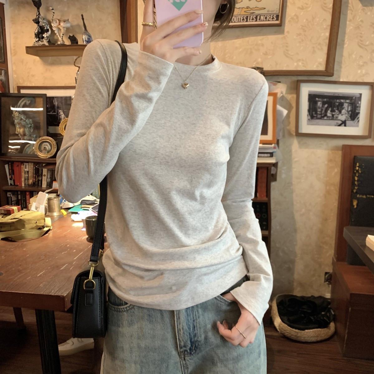 Women s Slim Fit Pure Cotton White Long-Sleeve T-Shirt, Round Neck, Regular Shoulder, Versatile Base Layer for Spring, Autumn, or Winter Extra Large
Women s Slim Fit Pure Cotton White Long-Sleeve T-Shirt, Round Neck, Regular Shoulder, Versatile Base Layer for Spring, Autumn, or Winter Extra Large
