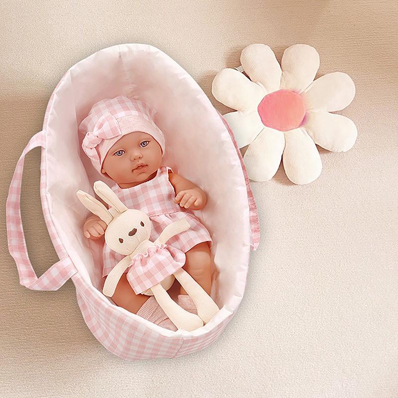 30CM Realistic Reborn Baby Doll Set Lifelike Vinyl Soft Body Doll with Outfits & Sleeping Basket Party Gift for Kids хакі
30CM Realistic Reborn Baby Doll Set Lifelike Vinyl Soft Body Doll with Outfits & Sleeping Basket Party Gift for Kids хакі
