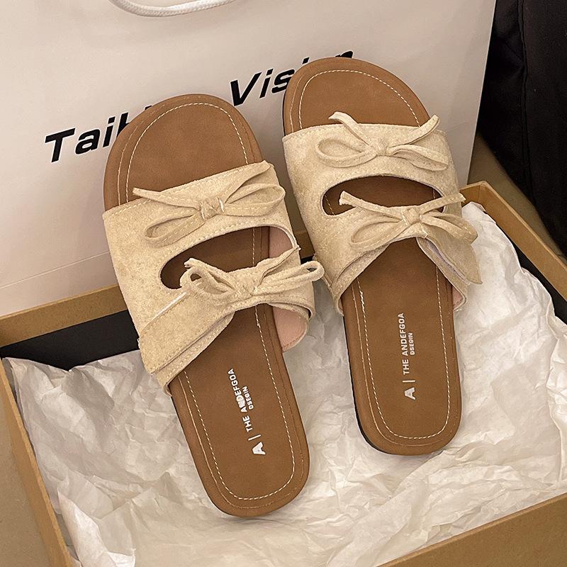 Versatile bow slippers women s summer wear new seaside beach flat-bottomed soft-bottomed sandals 35 бежевый
Versatile bow slippers women s summer wear new seaside beach flat-bottomed soft-bottomed sandals 35 бежевый