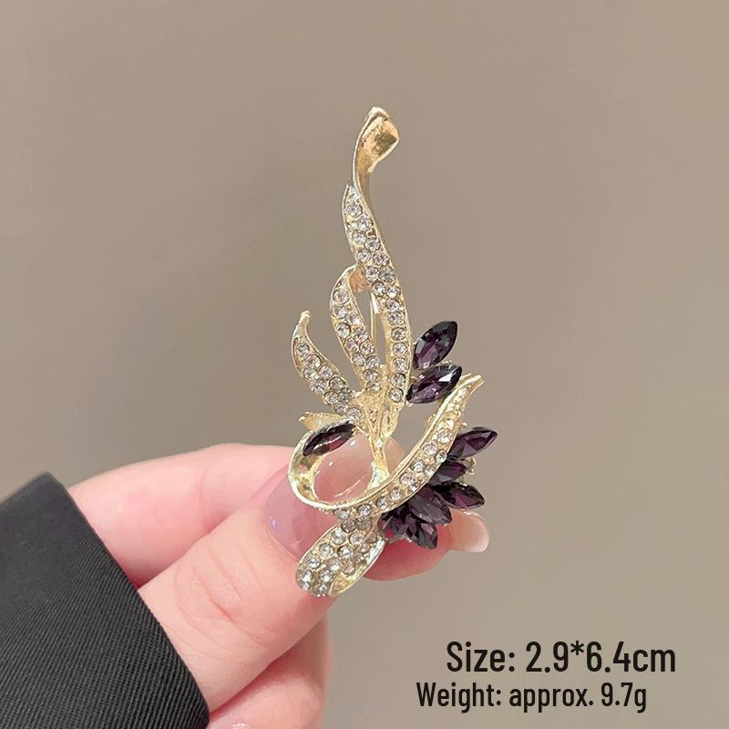 Изысканная роскошная женская брошь-булавка в виде красного кленового листа: Приветственный аксессуар высокого класса
Изысканная роскошная женская брошь-булавка в виде красного кленового листа: Приветственный аксессуар высокого класса