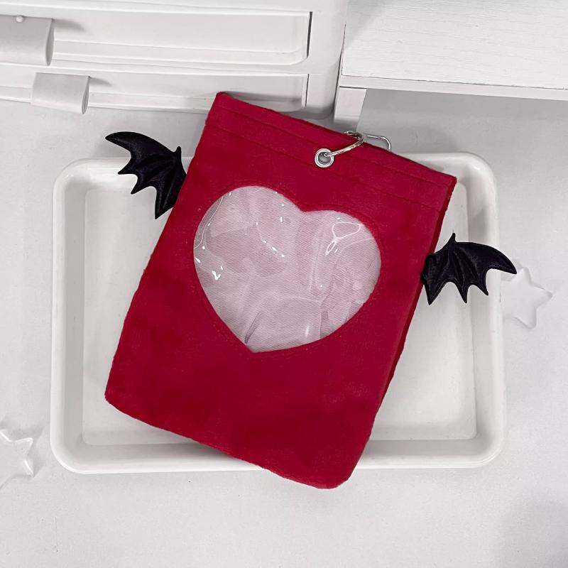 Плюшевая кукла серии Dark Wing, сумки для хранения, защитный чехол, коробка-органайзер для кукол 10 см, сумка для уличной демонстрации с брелоком, милый подарок красный
Плюшевая кукла серии Dark Wing, сумки для хранения, защитный чехол, коробка-органайзер для кукол 10 см, сумка для уличной демонстрации с брелоком, милый подарок красный