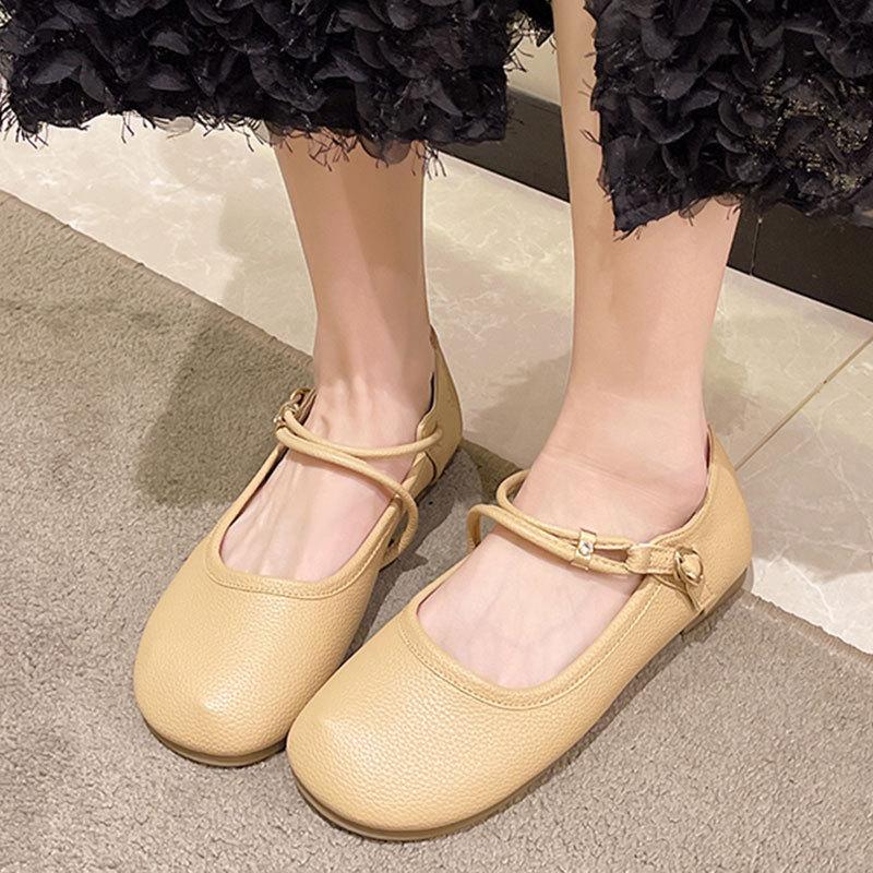 Mary Jane shoes women s thick heel low heel single shoes new spring fashion temperament small leather shoes 35 бежевий
Mary Jane shoes women s thick heel low heel single shoes new spring fashion temperament small leather shoes 35 бежевий