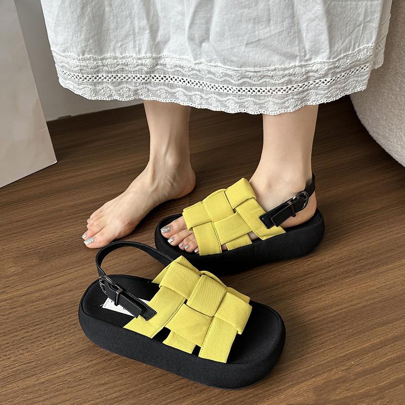 Summer new fashion open-toed sandals women s woven one-button versatile muffin platform sandals 35 жовто-зелений
Summer new fashion open-toed sandals women s woven one-button versatile muffin platform sandals 35 жовто-зелений