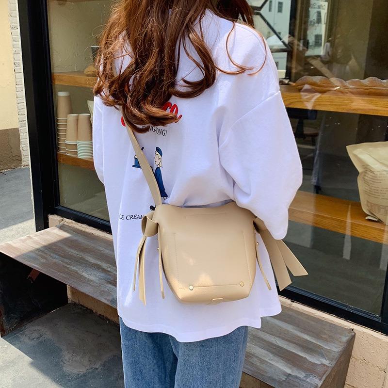 Портативная маленькая сумка новый тренд мода повседневная трендовая ретро на плечо через плечо сумка-ведро женская чёрный