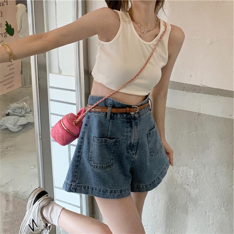 Women s Summer Korean Style Wide-Leg Denim Shorts: Comfortable, Casual, Versatile, and Slimming S
Women s Summer Korean Style Wide-Leg Denim Shorts: Comfortable, Casual, Versatile, and Slimming S