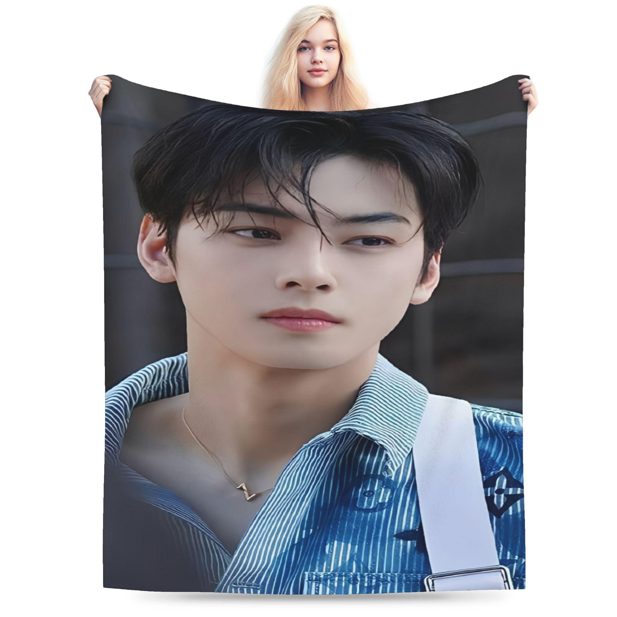 CHA EUN WOO kpop ASTRO idol Blankets Soft Flannel Novelty Gifts Throw Blanket Quilt 30x40in
CHA EUN WOO kpop ASTRO idol Blankets Soft Flannel Novelty Gifts Throw Blanket Quilt 30x40in