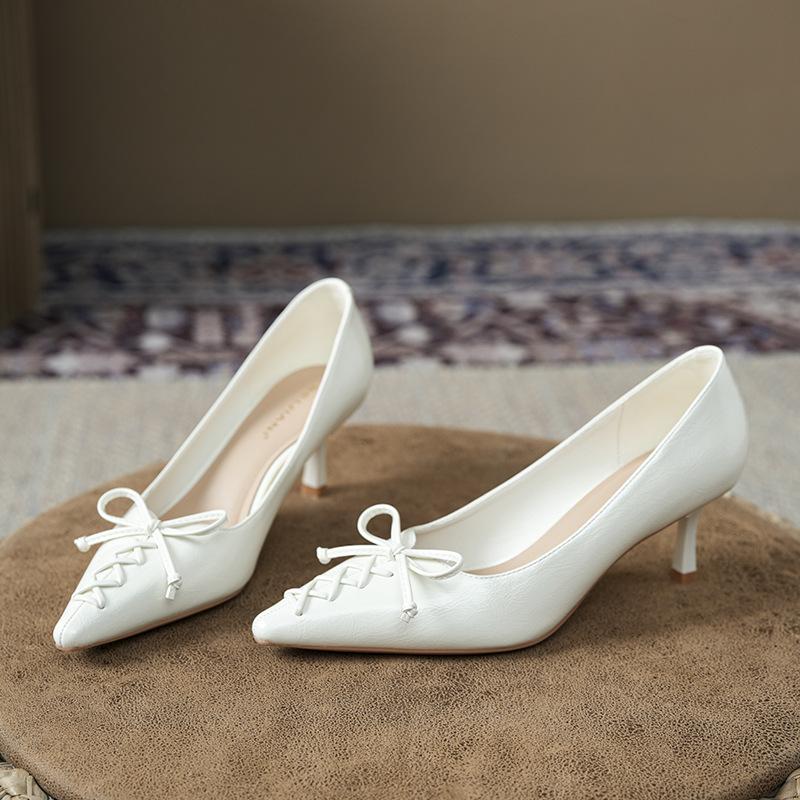 Small square head strap temperament high heels women s pointed head thin heels single shoes not tired feet fairy skirt 35
Small square head strap temperament high heels women s pointed head thin heels single shoes not tired feet fairy skirt 35