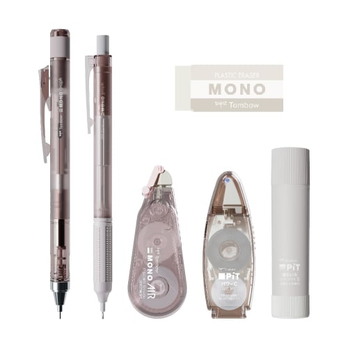 Канцелярский набор Tombow Pencil MONO x PiT, пастельное стекло, коричневый, 6 предметов (Механический карандаш 0,5 мм x 2 Ластик Клей-карандаш Корректирующая лента Клейкая лента) ПКК-6
Канцелярский набор Tombow Pencil MONO x PiT, пастельное стекло, коричневый, 6 предметов (Механический карандаш 0,5 мм x 2 Ластик Клей-карандаш Корректирующая лента Клейкая лента) ПКК-6