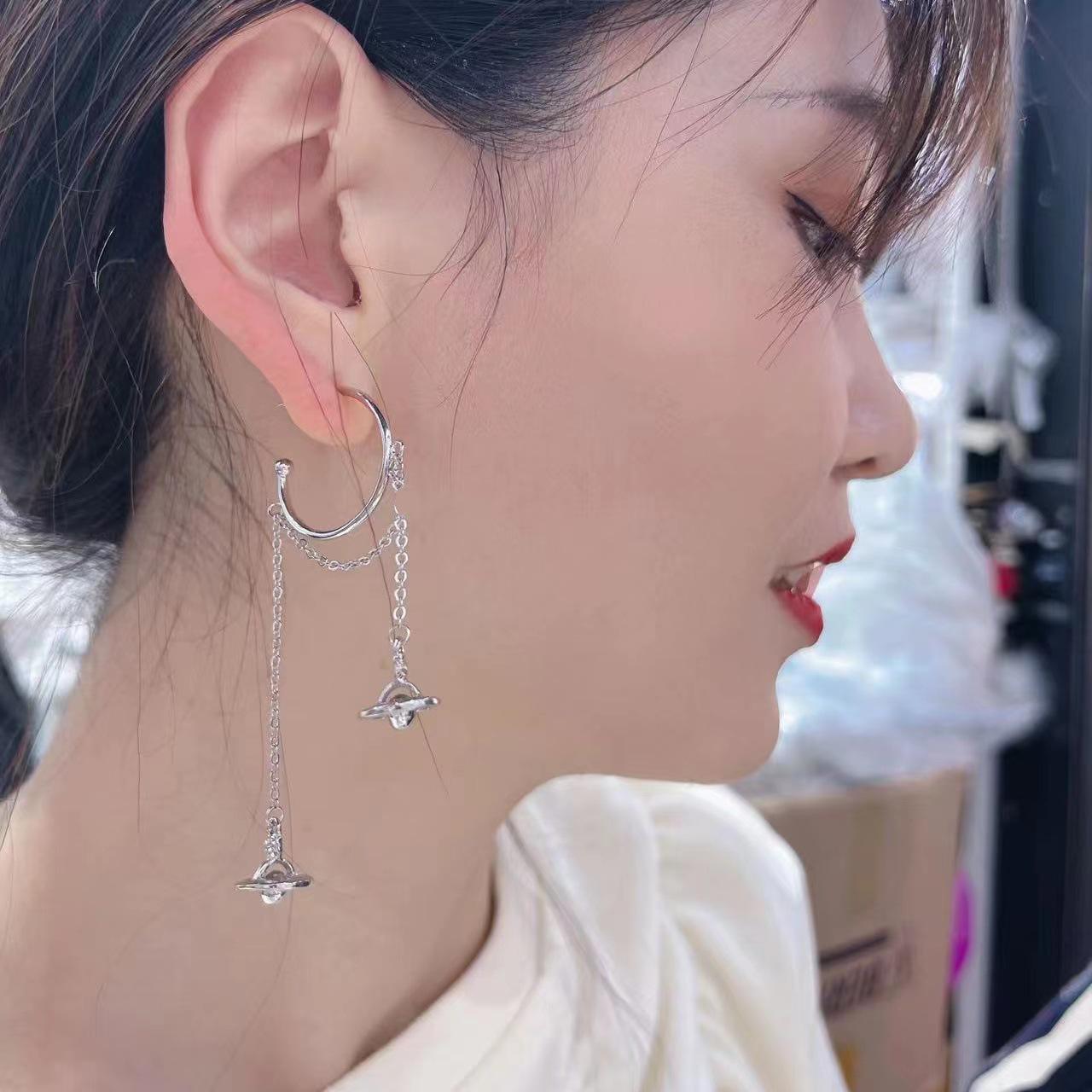 Серьги-кисточки Сатурн: Элегантный, легкий роскошный дизайн для женщин
Серьги-кисточки Сатурн: Элегантный, легкий роскошный дизайн для женщин