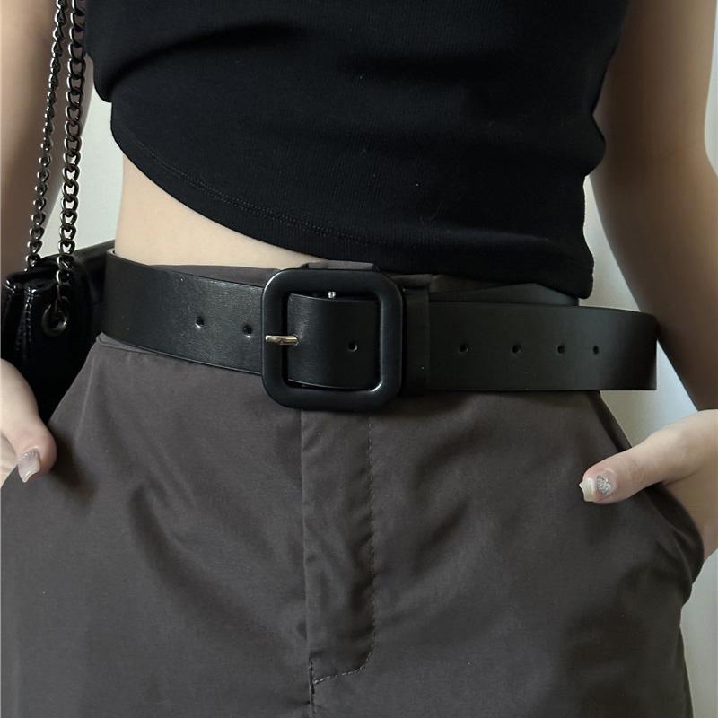 Широкий женский ремень из искусственной кожи с простой пряжкой, регулируемый пояс для девушек, джинсов, брюк, декоративный хип-хоп, Y2K, ремни чёрный
Широкий женский ремень из искусственной кожи с простой пряжкой, регулируемый пояс для девушек, джинсов, брюк, декоративный хип-хоп, Y2K, ремни чёрный