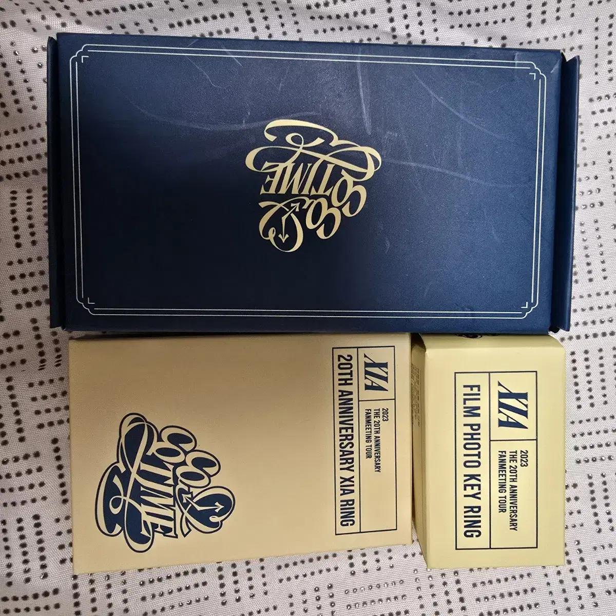 Shia Jun Kim Jun Jun Coco Time Md Ring Coins Set Film Bulk Sale 
Shia Jun Kim Jun Jun Coco Time Md Ring Coins Set Film Bulk Sale
