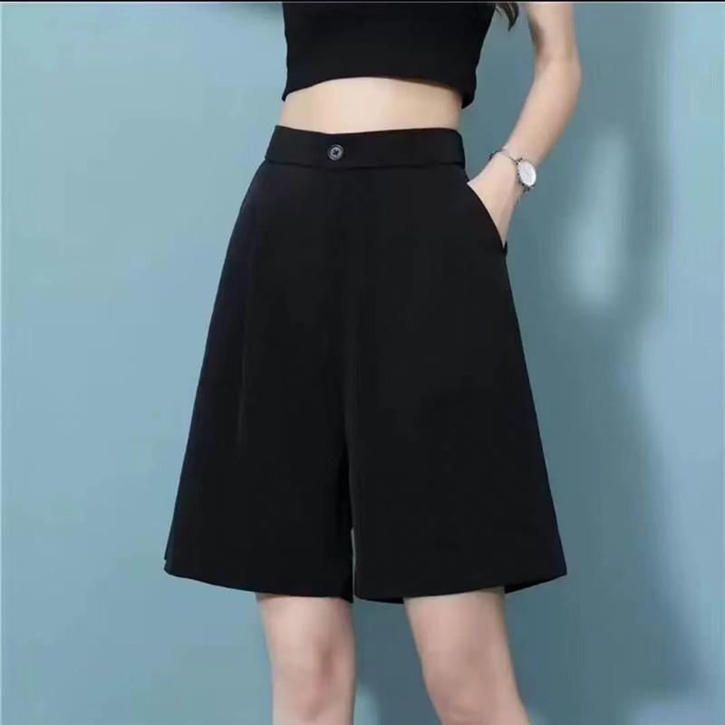 Women s Black High-Waisted A-Line Midi Shorts: Loose, Thin, Straight-Leg, Wide-Leg Summer Casual Suit Shorts S
Women s Black High-Waisted A-Line Midi Shorts: Loose, Thin, Straight-Leg, Wide-Leg Summer Casual Suit Shorts S