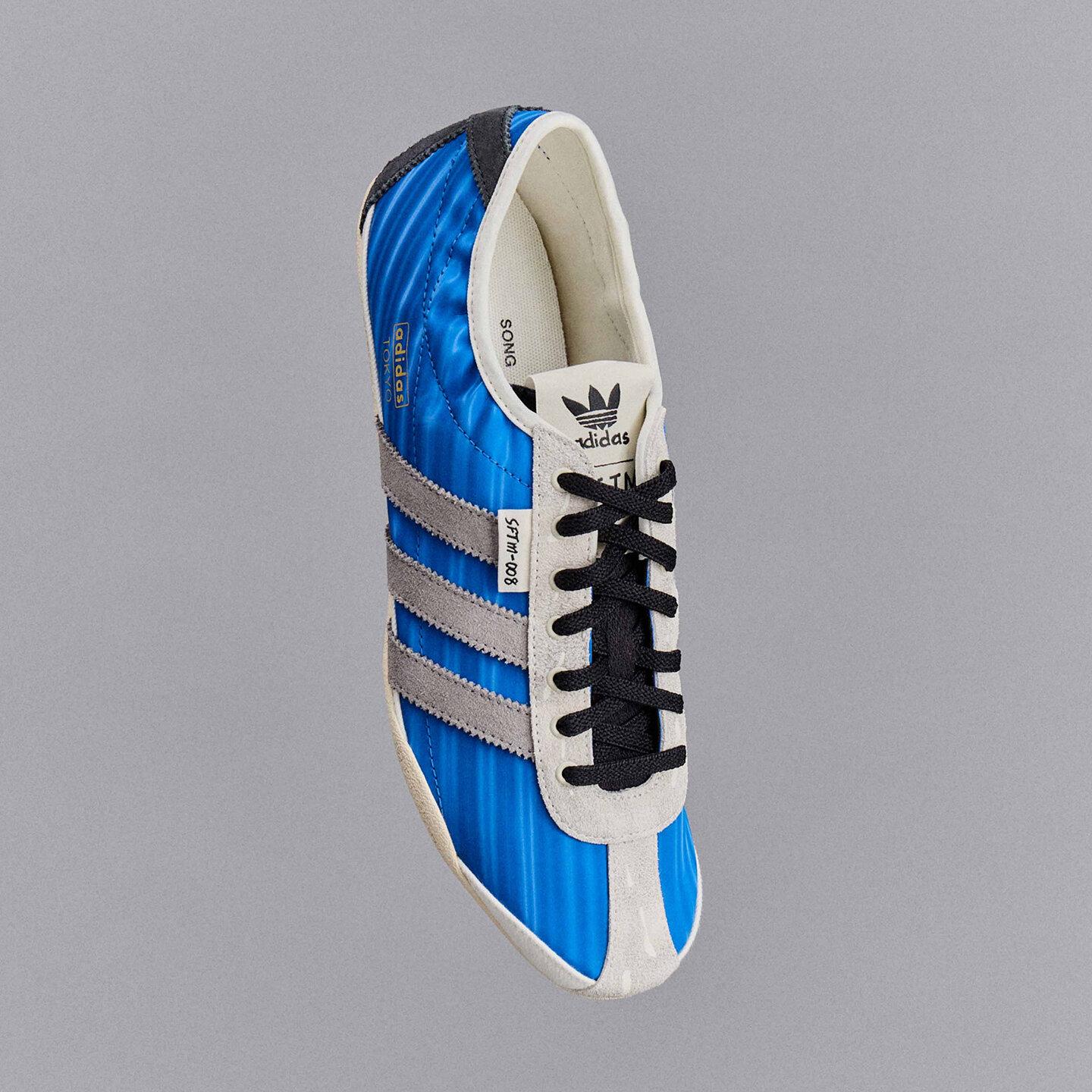 Song For The Mute x adidas Wmns Tokyo Blue Bird Charcoal Grey 40.5
Song For The Mute x adidas Wmns Tokyo Blue Bird Charcoal Grey 40.5