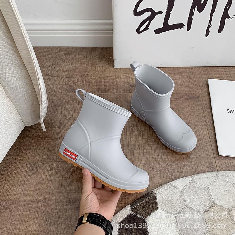 Новые модные женские водонепроницаемые и нескользящие водные сапоги из матовой резины 44 серый
Новые модные женские водонепроницаемые и нескользящие водные сапоги из матовой резины 44 серый