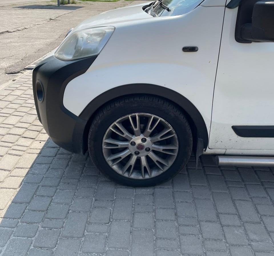 Накладки на арки (4 шт, чорні) 1 бічні двері, ABS-пластик для Fiat Fiorino/Qubo
Накладки на арки (4 шт, чорні) 1 бічні двері, ABS-пластик для Fiat Fiorino/Qubo