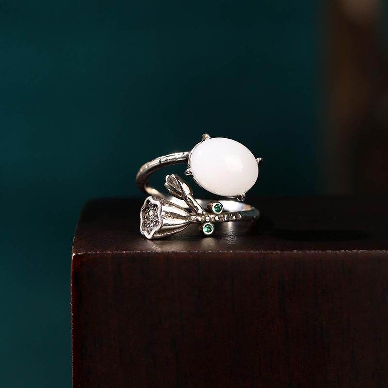 Aieryuan Retro Lotus Seed Pod Ring - Women s Thai Silver & Imitation Jade Adjustable Open Size
Aieryuan Retro Lotus Seed Pod Ring - Women s Thai Silver & Imitation Jade Adjustable Open Size