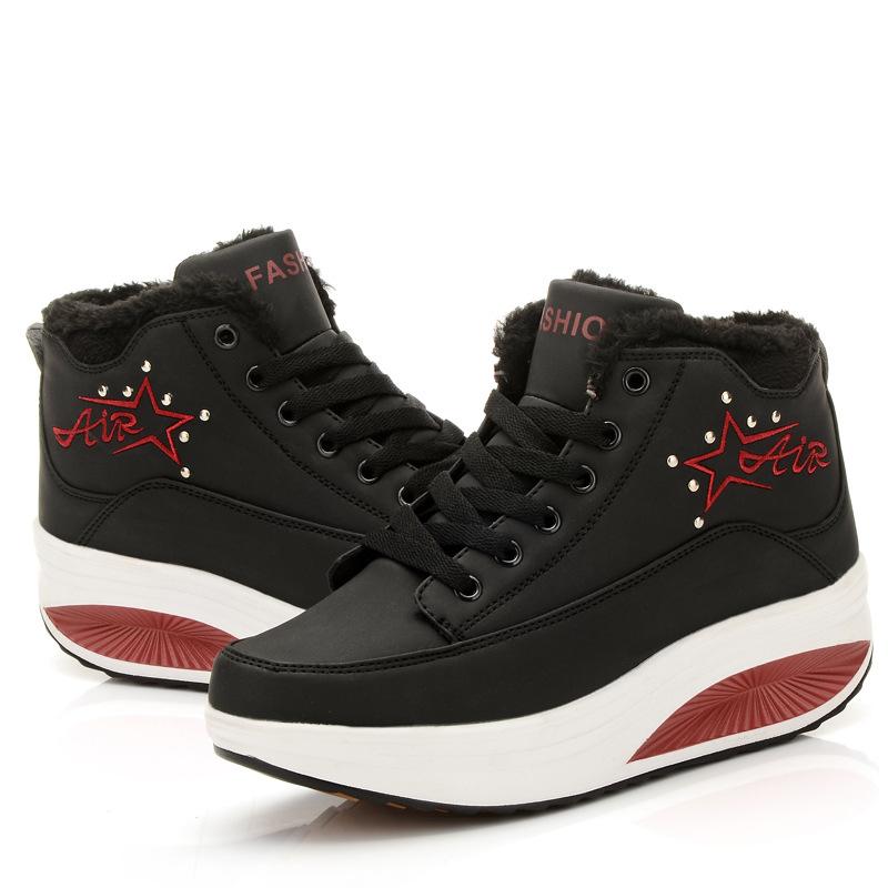 Женские кроссовки на платформе Зимние теплые Нескользящие Легкие Повседневные туфли На шнуровке Модная обувь 36RU/CN37
Женские кроссовки на платформе Зимние теплые Нескользящие Легкие Повседневные туфли На шнуровке Модная обувь 36RU/CN37