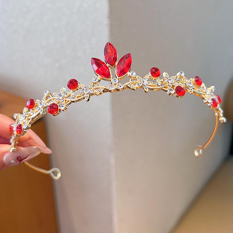 Colorful Elegant Heart Crown For Women Perfect Birthday Gift Party Accessory C-Position Essential Role Play Costome
Colorful Elegant Heart Crown For Women Perfect Birthday Gift Party Accessory C-Position Essential Role Play Costome