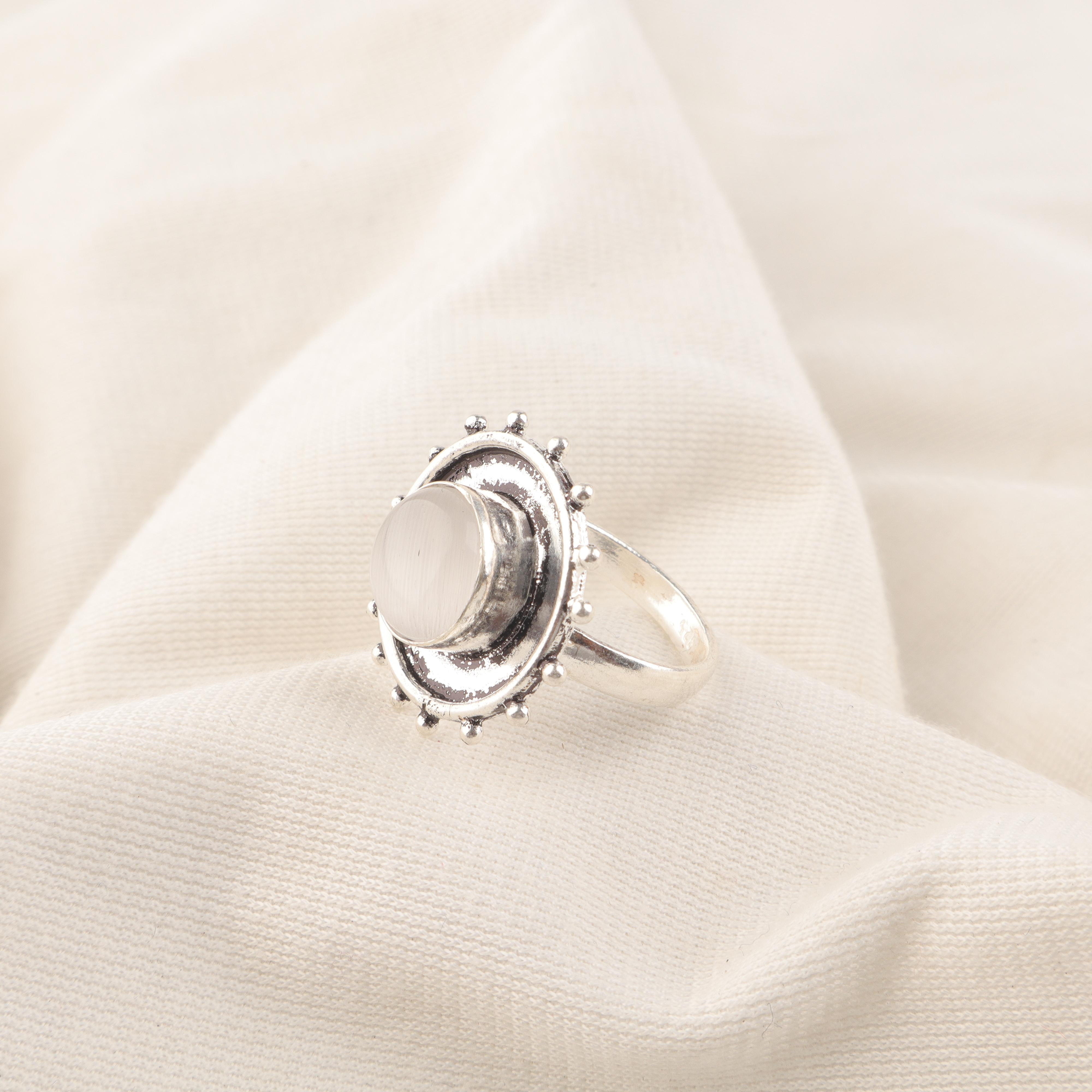 Кольцо ручной работы с селенитом, украшения из стерлингового серебра 925 пробы, серебряное кольцо, чудесные украшения, изящное кольцо для Дня благодарения 12 белый
Кольцо ручной работы с селенитом, украшения из стерлингового серебра 925 пробы, серебряное кольцо, чудесные украшения, изящное кольцо для Дня благодарения 12 белый