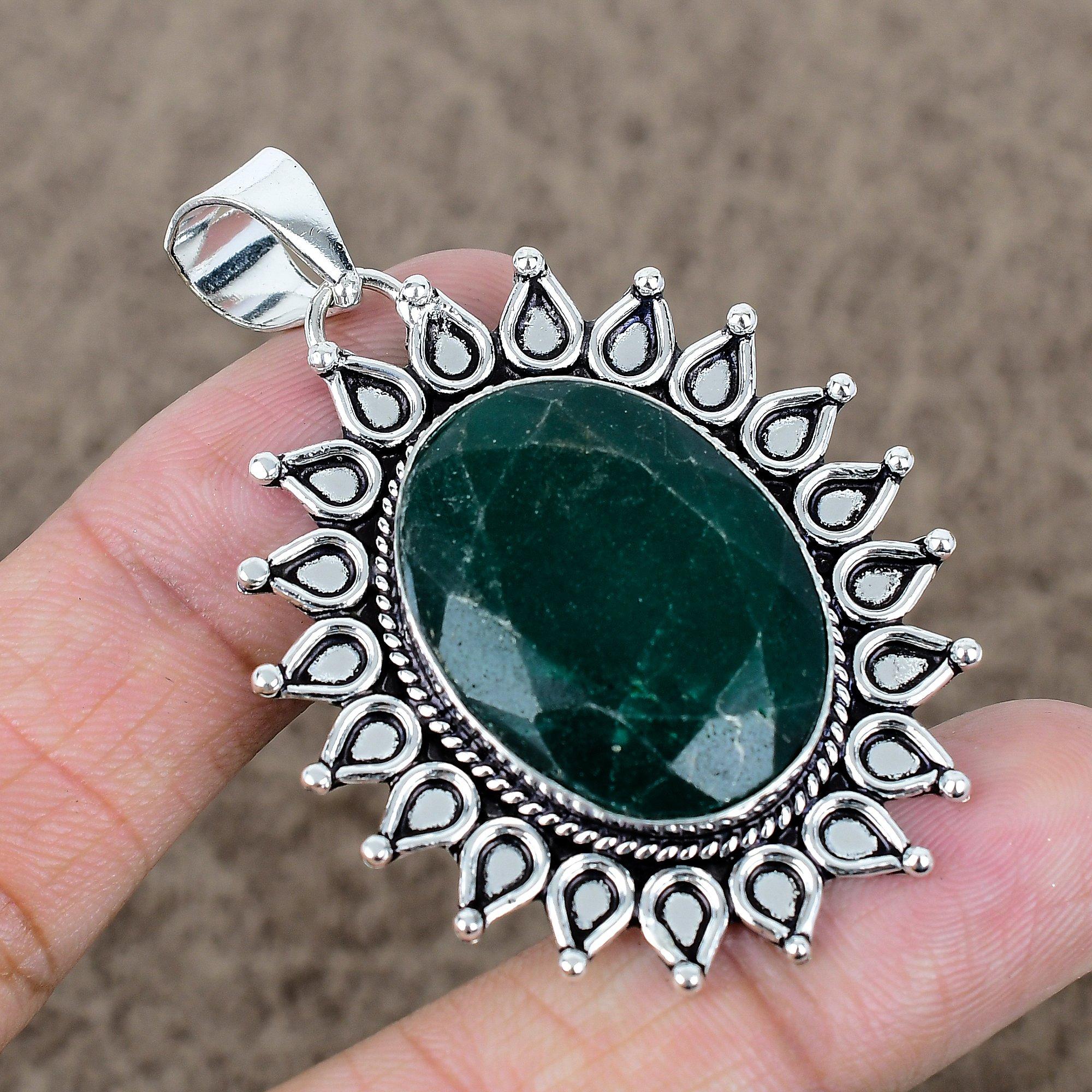Green Jade Gemstone Handmade 925 Sterling Silver Jewelry Pendant 2.32 KKG-731
Green Jade Gemstone Handmade 925 Sterling Silver Jewelry Pendant 2.32 KKG-731