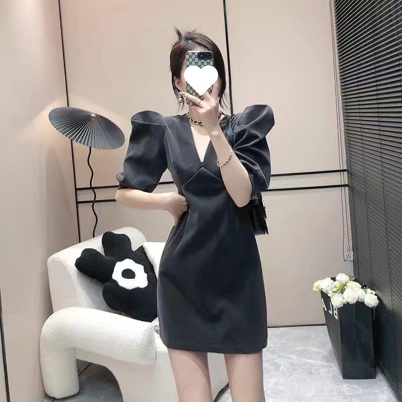 Luxury Bubble Sleeve V-Neck French Dress for Women - Spring/Summer 2026 Edition M сірий колір
Luxury Bubble Sleeve V-Neck French Dress for Women - Spring/Summer 2026 Edition M сірий колір