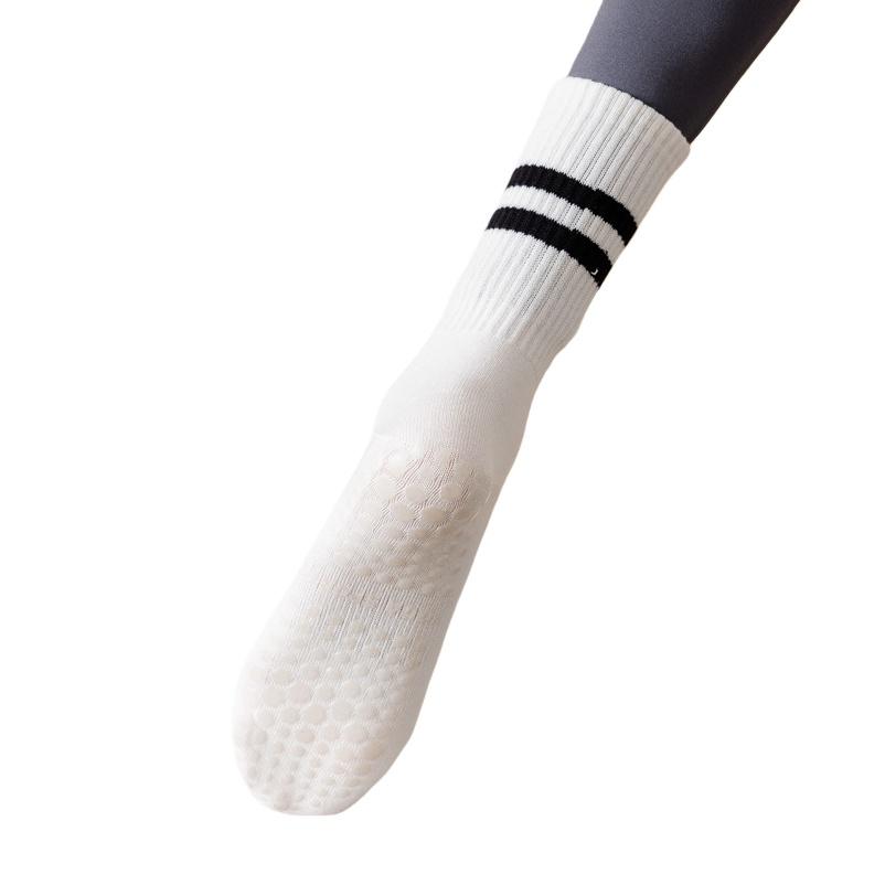 Fitness Yoga Socks Indoor Non-Slip Athletic Pilates Socks Mid-Calf Solid Color Floor Socks Activewear Accessories Multi-color
Fitness Yoga Socks Indoor Non-Slip Athletic Pilates Socks Mid-Calf Solid Color Floor Socks Activewear Accessories Multi-color