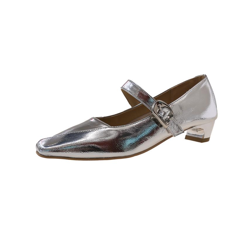 Fashion Mary Jane Shoes Women s New Summer Retro Square Toe Shallow Mouth One Word Belt Temperament Block Heel Small Leather Shoes 40 серебряный
Fashion Mary Jane Shoes Women s New Summer Retro Square Toe Shallow Mouth One Word Belt Temperament Block Heel Small Leather Shoes 40 серебряный