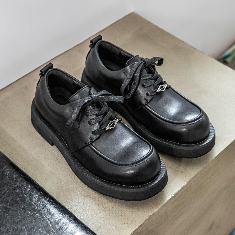 Original niche leather big head derby shoes men s round head platform small leather shoes business leisure versatile commuter trendy shoes 38 чорний
Original niche leather big head derby shoes men s round head platform small leather shoes business leisure versatile commuter trendy shoes 38 чорний