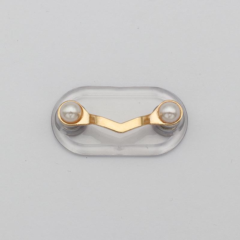 Magnetic Eyeglass Holder Brooch V-Shaped Pin with Pearl Accent Suitable for Secure Eyewear Attachment and Decorative Use One Size золотой
Magnetic Eyeglass Holder Brooch V-Shaped Pin with Pearl Accent Suitable for Secure Eyewear Attachment and Decorative Use One Size золотой