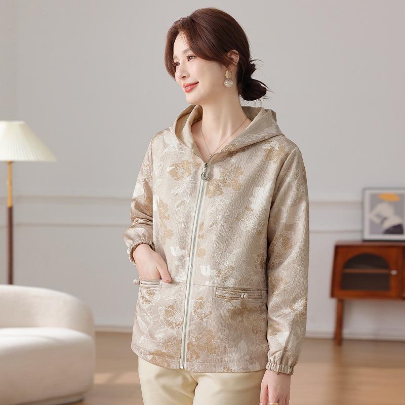 2026 Stylish Plus Size Spring/Autumn Trench Coat for Middle-Aged and Elderly Women - Petite Mom Style Jacket 4XL (67-73 kg) хакі
2026 Stylish Plus Size Spring/Autumn Trench Coat for Middle-Aged and Elderly Women - Petite Mom Style Jacket 4XL (67-73 kg) хакі