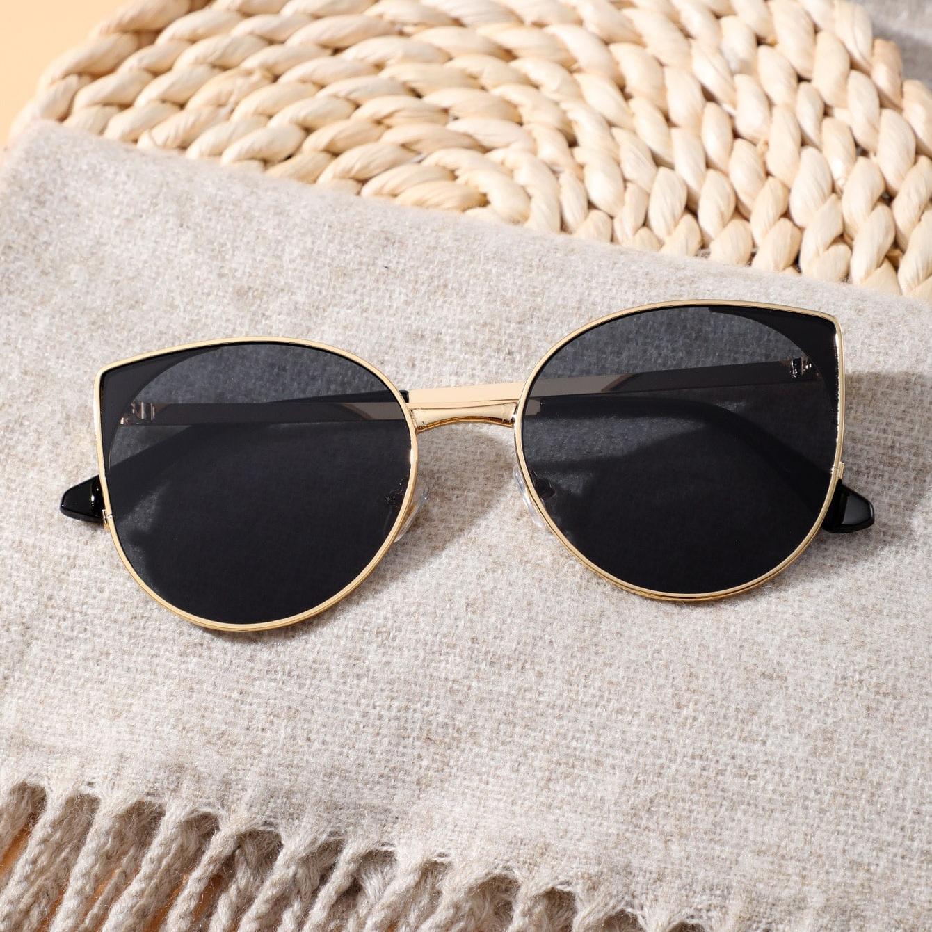 1pc Vintage Elegant Cat Eye Fashion Clear Glasses&Sunglasses For Take Photo Daily Reading Life Back To School Clothing Accessories. one size чорний
1pc Vintage Elegant Cat Eye Fashion Clear Glasses&Sunglasses For Take Photo Daily Reading Life Back To School Clothing Accessories. one size чорний