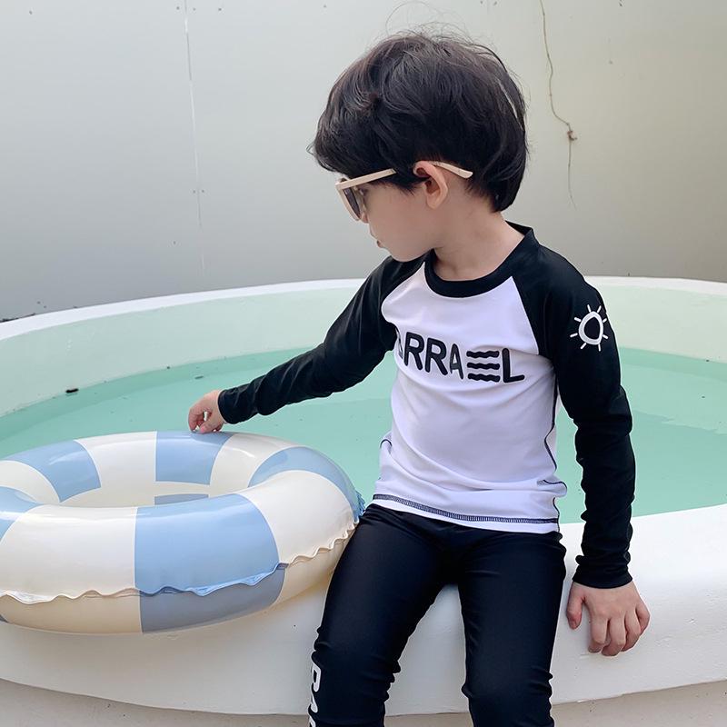 2025 Boys Long Sleeve Quick-Dry One-Piece Swimsuit for Kids - Beach Holiday Set 120 cm
2025 Boys Long Sleeve Quick-Dry One-Piece Swimsuit for Kids - Beach Holiday Set 120 cm