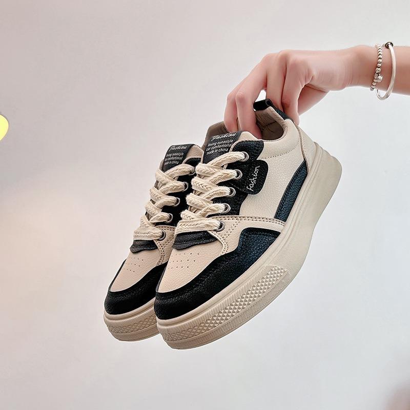 Маленькие белые туфли женские спортивные туфли на толстой подошве повседневная обувь 40 чёрный
Маленькие белые туфли женские спортивные туфли на толстой подошве повседневная обувь 40 чёрный