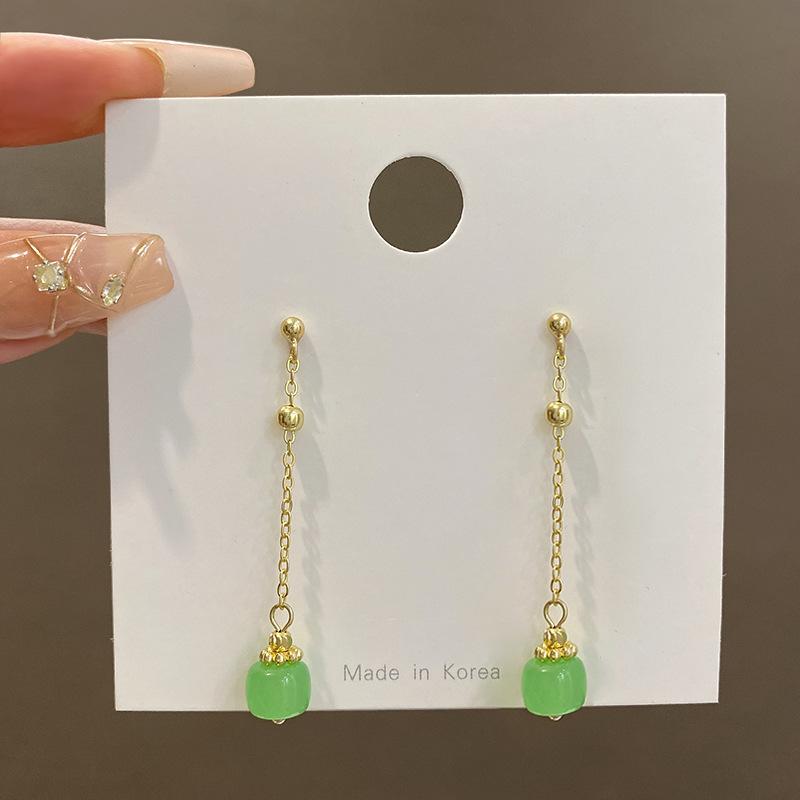 Silver Needle Retro Green Bead Long Earrings Femininity Chinese Style Fringed Ear Line New Earrings
Silver Needle Retro Green Bead Long Earrings Femininity Chinese Style Fringed Ear Line New Earrings
