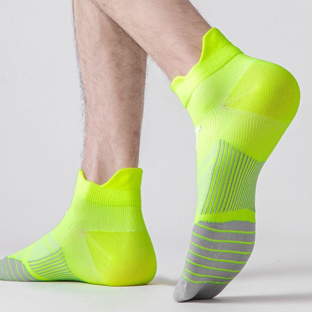3Pairs Anti-slip Men s Sports Socks Stripe Short Tube Socks Fashion Running Socks Men Navy Blue&Black&Yellow
3Pairs Anti-slip Men s Sports Socks Stripe Short Tube Socks Fashion Running Socks Men Navy Blue&Black&Yellow