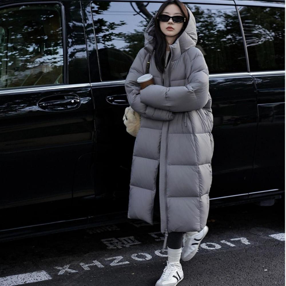 Зима 2025, свободная хлопковая одежда с капюшоном длиной до колена, женская утолщенная одежда-хлеб, простое длинное пальто XL серый
Зима 2025, свободная хлопковая одежда с капюшоном длиной до колена, женская утолщенная одежда-хлеб, простое длинное пальто XL серый
