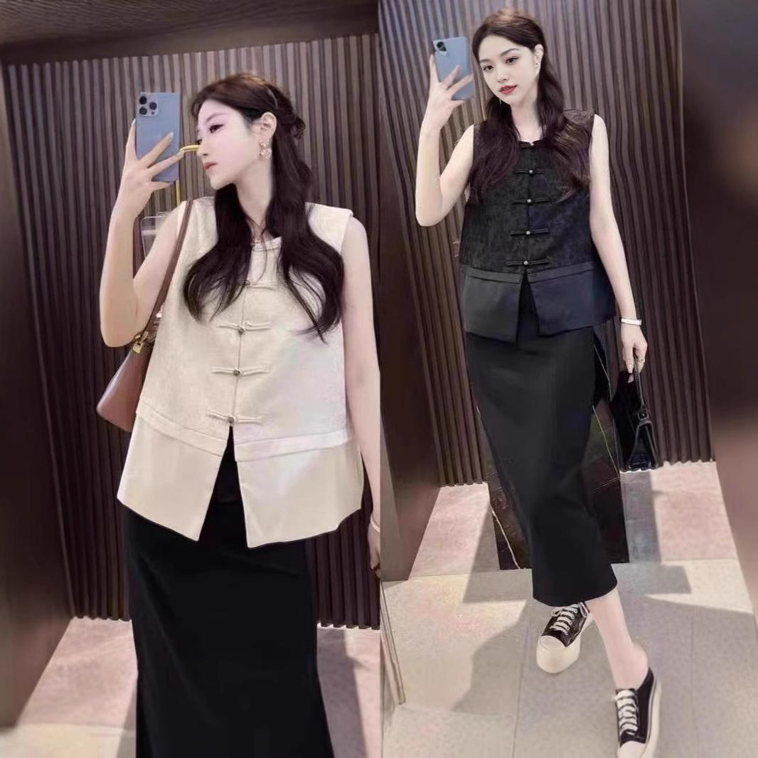 2024 Spring Retro Chinese Frog Button Jacquard Vest - Women s Sleeveless Stand Collar Top Large
2024 Spring Retro Chinese Frog Button Jacquard Vest - Women s Sleeveless Stand Collar Top Large