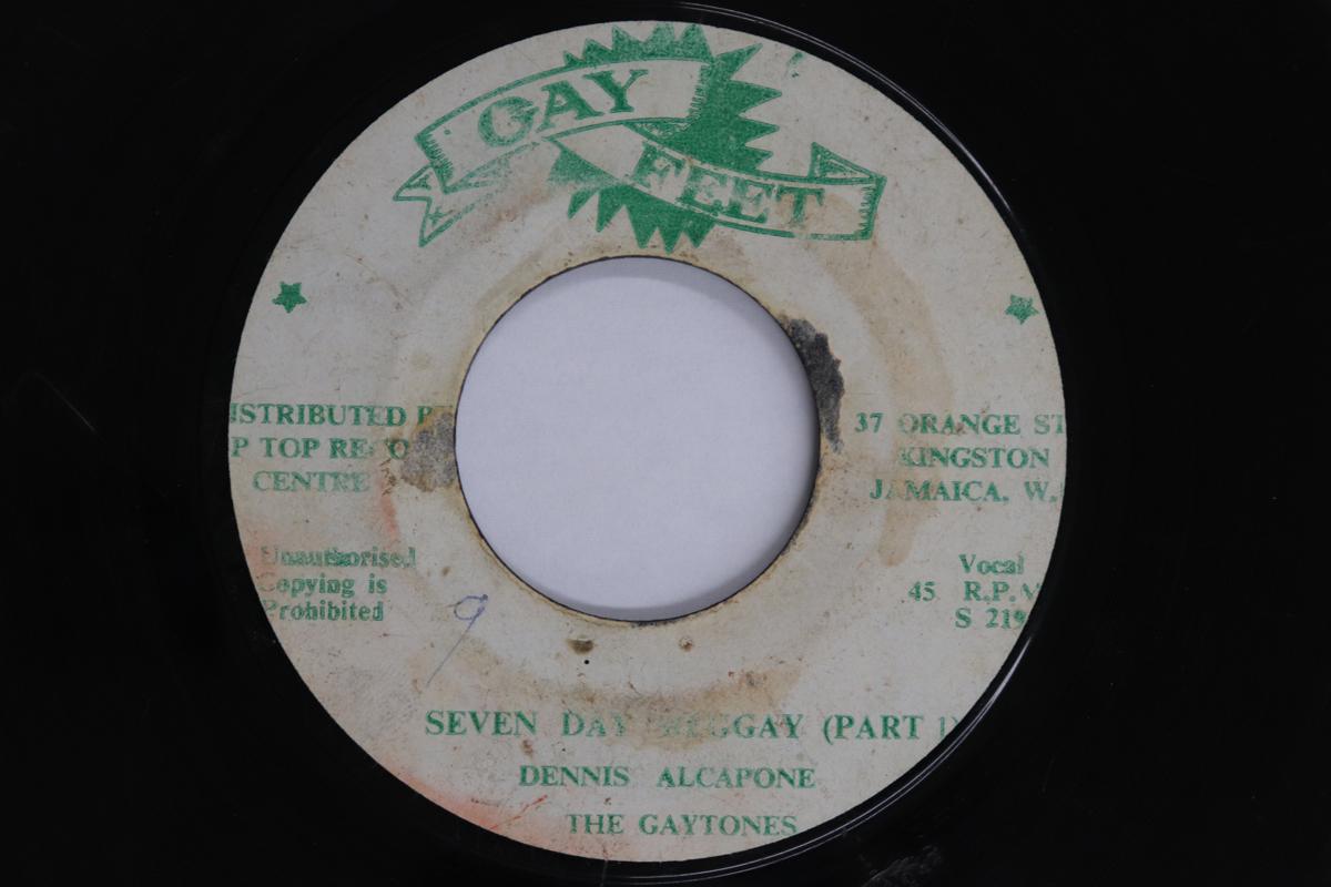 7inch Record DENNIS ALCAPONE, THE GAYTONES - Seven Day Reggay S219S220 Gay Feet 1971 Jamaica Reggae, Ska & Dub Used
7inch Record DENNIS ALCAPONE, THE GAYTONES - Seven Day Reggay S219S220 Gay Feet 1971 Jamaica Reggae, Ska & Dub Used