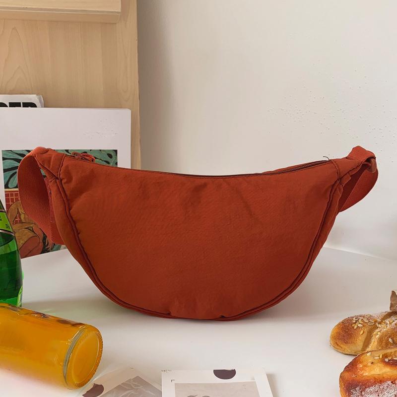 Simple Lightweight Bag 2025 New Women s Crossbody Bag Nylon Dumpling Bag Versatile Shoulder Bag Waterproof Bag
Simple Lightweight Bag 2025 New Women s Crossbody Bag Nylon Dumpling Bag Versatile Shoulder Bag Waterproof Bag
