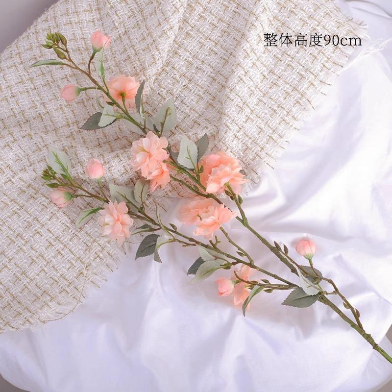 Simulation flower fake flower decoration plastic flower home living room flower arrangement dining table flower decoration ornament
Simulation flower fake flower decoration plastic flower home living room flower arrangement dining table flower decoration ornament