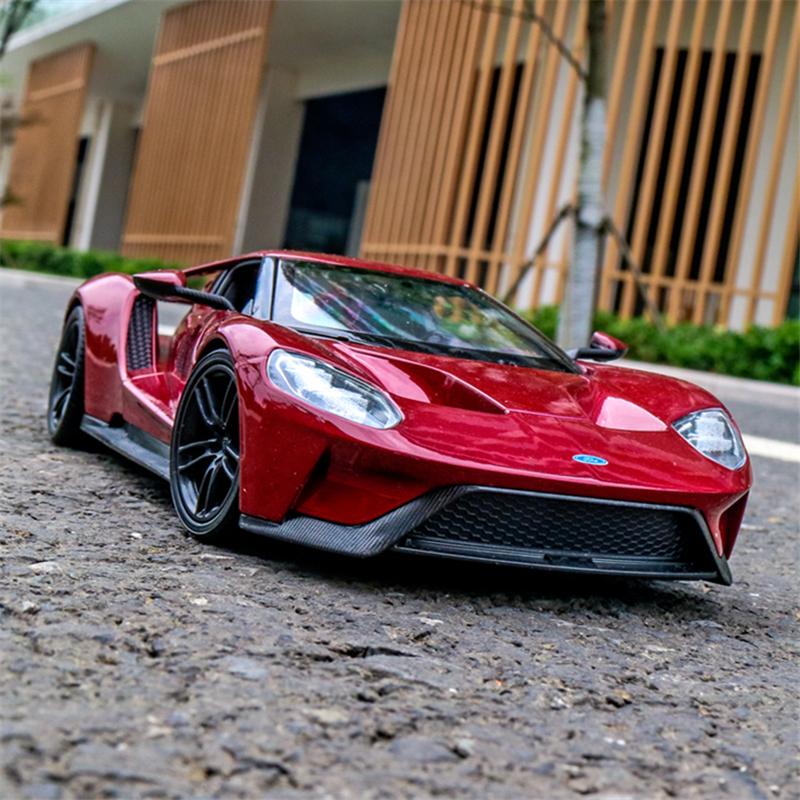 ВЕЛЛИ 1:24 2017 Ford GT Alloy Sports Car Model Simulation Diecasts Metal Racing Car Vehicles Model Collection Children Toy Gift красный
ВЕЛЛИ 1:24 2017 Ford GT Alloy Sports Car Model Simulation Diecasts Metal Racing Car Vehicles Model Collection Children Toy Gift красный