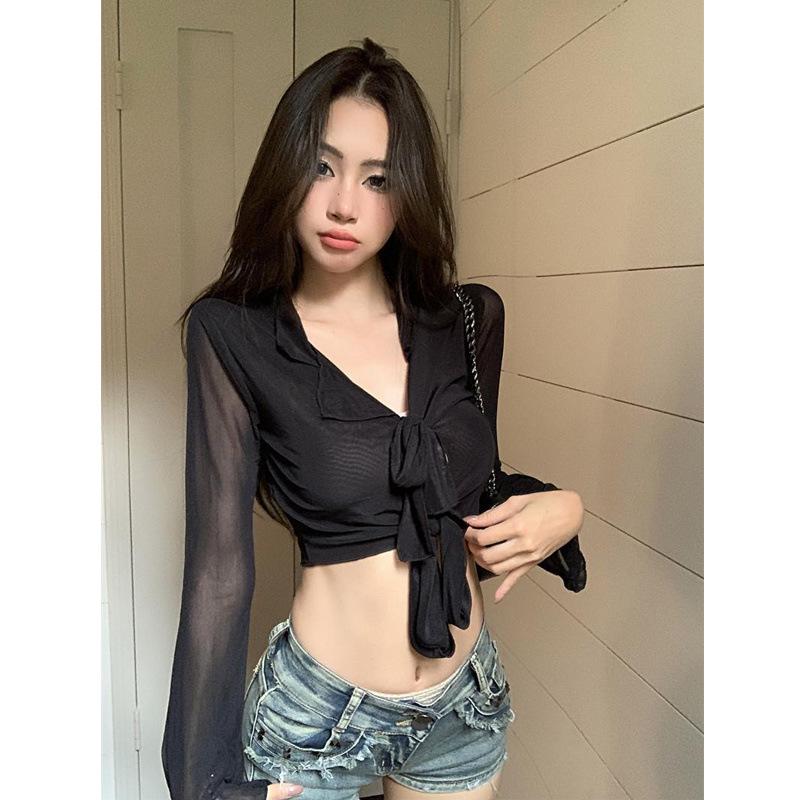 Sleek One-Shoulder Cropped T-shirt with Long Sleeves - Women s Autumn/Summer Collection L
Sleek One-Shoulder Cropped T-shirt with Long Sleeves - Women s Autumn/Summer Collection L