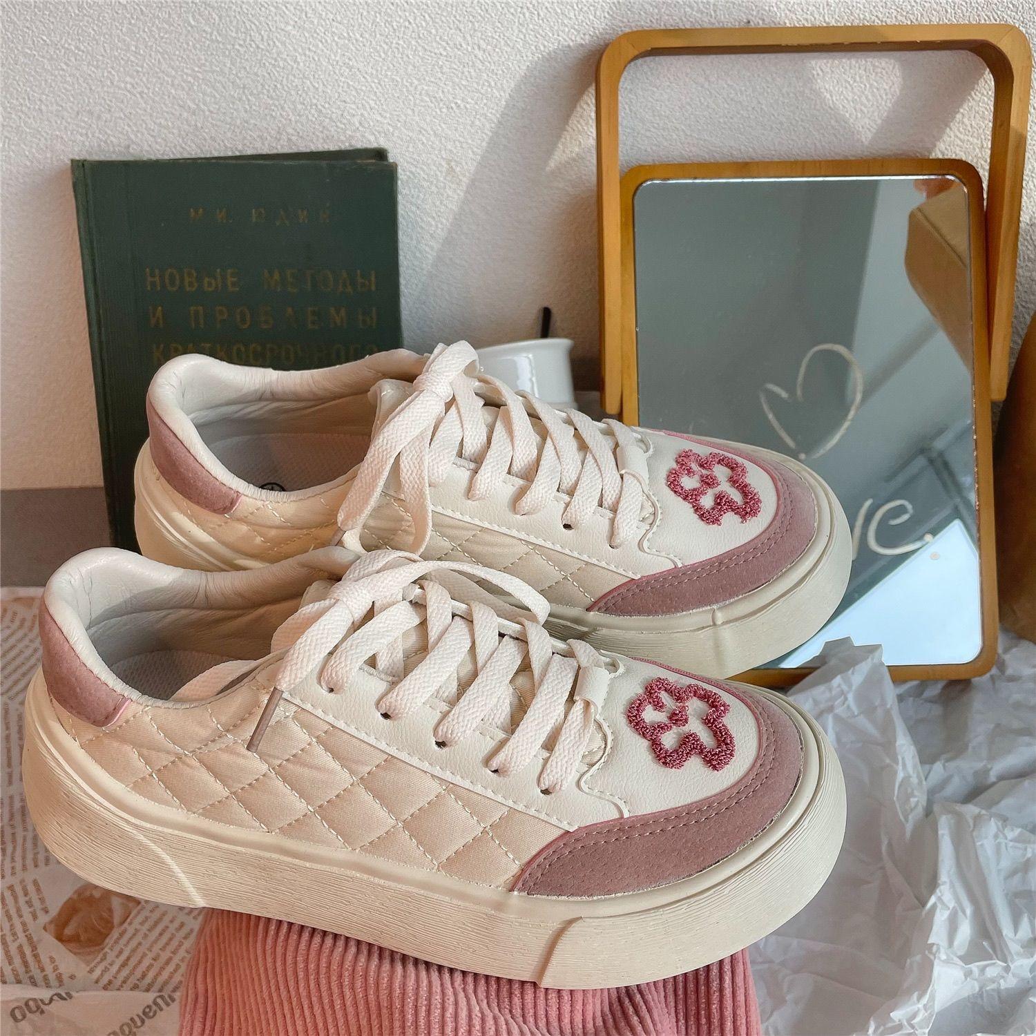 Женская обувь из парусины розового цвета со шнуровкой и круглым носком, женская обувь, весна, новинка 2024 года, стильная и низкая цена с роскошью 39
Женская обувь из парусины розового цвета со шнуровкой и круглым носком, женская обувь, весна, новинка 2024 года, стильная и низкая цена с роскошью 39