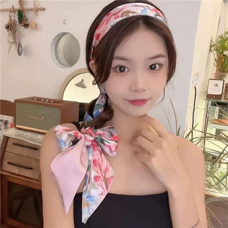 Headband silk scarf women s 2026 new small long strip tied hair tied bag braided hair spring and summer high-end versatile ribbon
Headband silk scarf women s 2026 new small long strip tied hair tied bag braided hair spring and summer high-end versatile ribbon