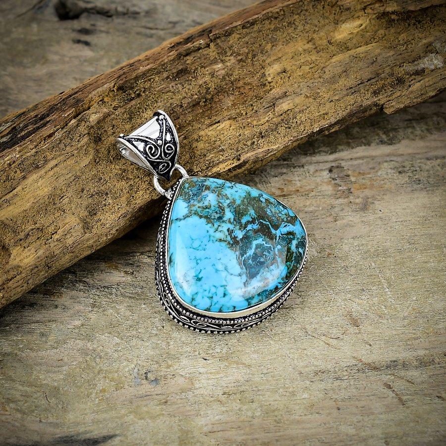 Tibetan Turquoise Gemstone 925 Sterling Silver Jewelry Pendant 1.89 M-33
Tibetan Turquoise Gemstone 925 Sterling Silver Jewelry Pendant 1.89 M-33
