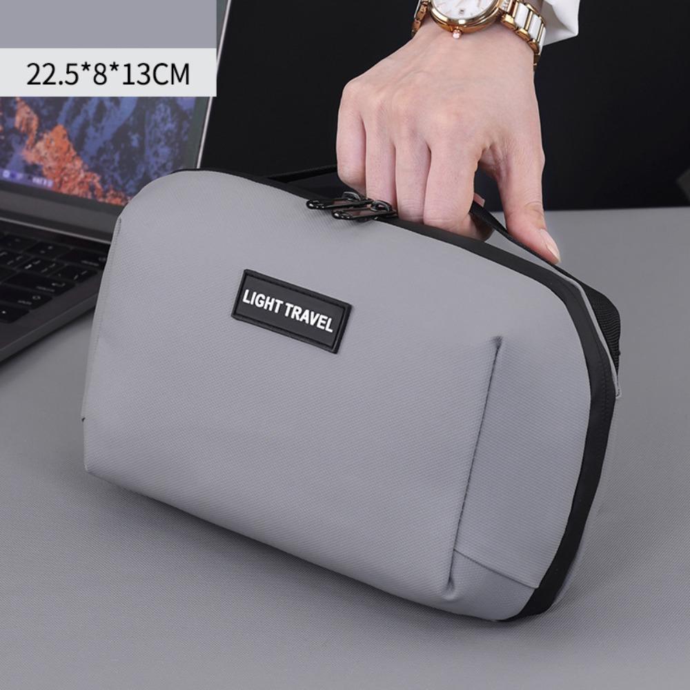 Gifts Dust-proof Makeup Bag Waterproof Large Capacity Travel Toiletry Handbag Portable Power Cord Storage Bags сірий
Gifts Dust-proof Makeup Bag Waterproof Large Capacity Travel Toiletry Handbag Portable Power Cord Storage Bags сірий