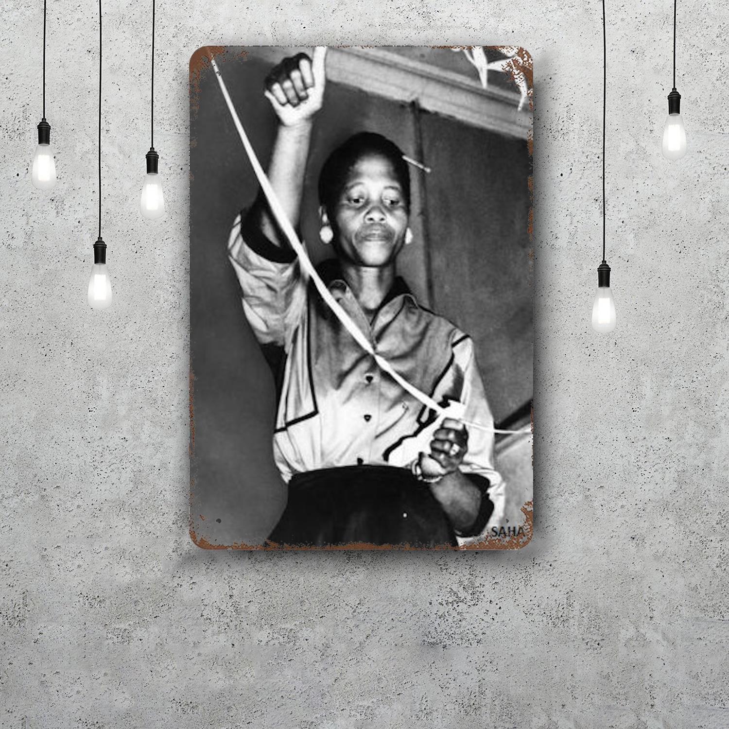 Fela Kuti Metal Signs wall decor Vintage Tin Signs Captain Metal Poster Decor for Bar Pub Club Wall Decoration 20x30cm(7.8x11.8inch)
Fela Kuti Metal Signs wall decor Vintage Tin Signs Captain Metal Poster Decor for Bar Pub Club Wall Decoration 20x30cm(7.8x11.8inch)