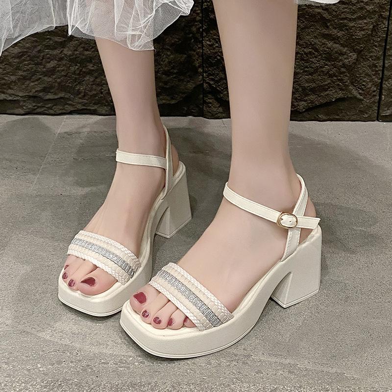Coarse heel Roman sandals women s 2025 new summer fashion casual women s shoes waterproof table wedge heel high heels beige 42
Coarse heel Roman sandals women s 2025 new summer fashion casual women s shoes waterproof table wedge heel high heels beige 42