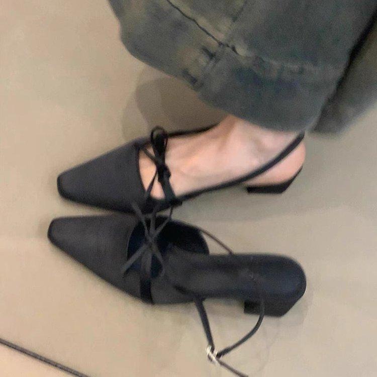 Soft leather version! Temperament satin bow bag head sandals women s pointed head thick heel one-word strap high heels empty single shoes 35
Soft leather version! Temperament satin bow bag head sandals women s pointed head thick heel one-word strap high heels empty single shoes 35