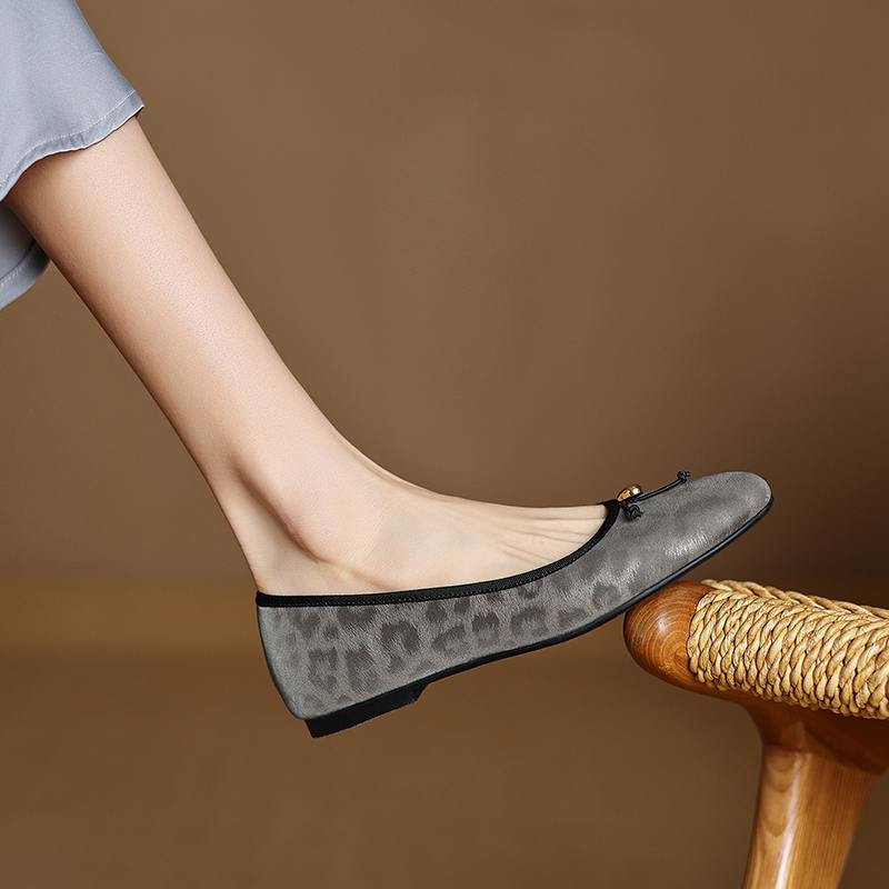 Krazing Pot Летние туфли из коровьей кожи с леопардовым принтом, женские, сохраняющие тепло, с круглым носком и завязкой-бабочкой 34 серый
Krazing Pot Летние туфли из коровьей кожи с леопардовым принтом, женские, сохраняющие тепло, с круглым носком и завязкой-бабочкой 34 серый